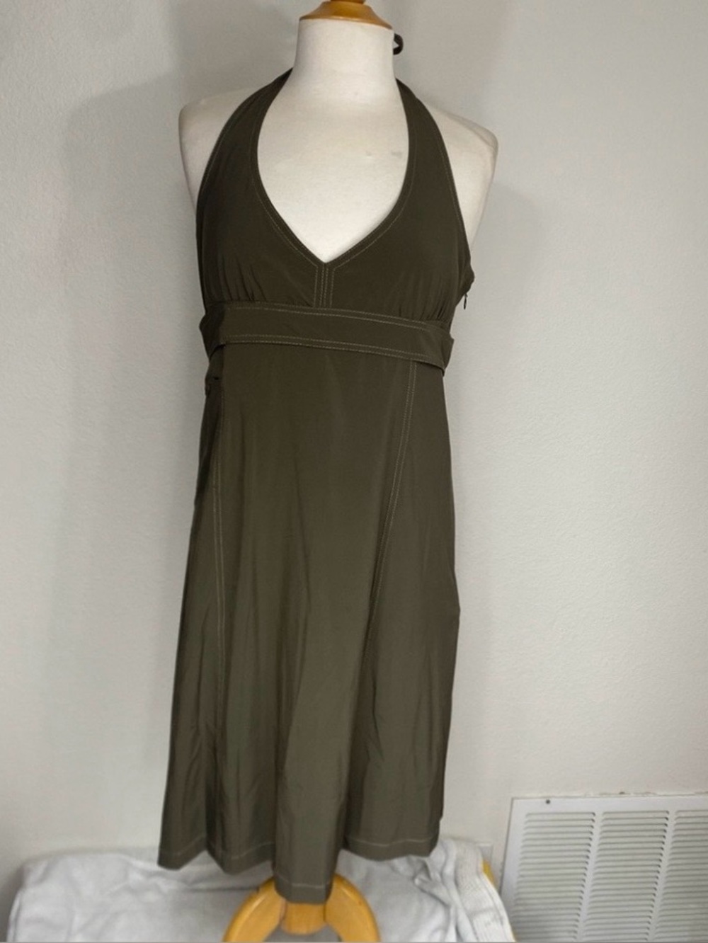 Athleta Womens Olive Green Everywhere Halter Dress XL Tall Atheisure Casual Y2K